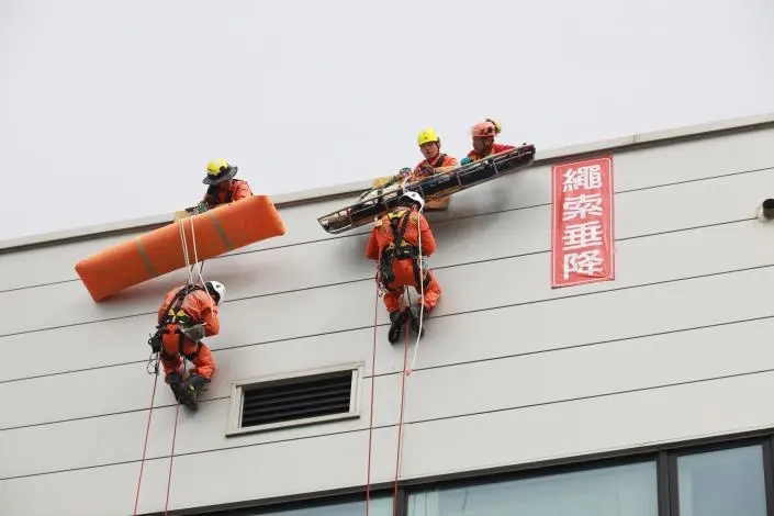 竹縣消防山葉廠大規模演習!模擬工廠、電動車火警,救災機器人首度上陣
