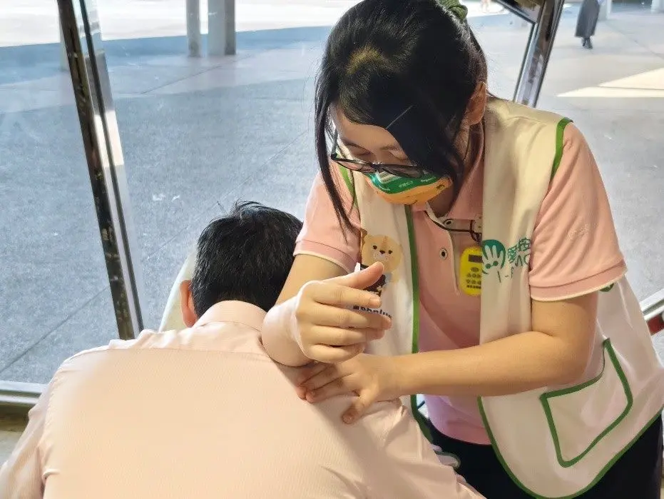 2026台北燈節暖心加碼!圓山花博展區推免費視障按摩,逛燈會還能鬆一下