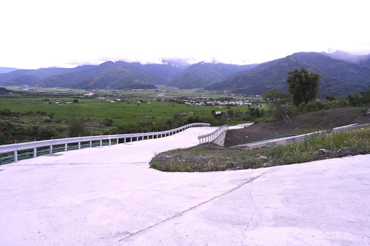 豪擲1.5億！花蓮六十石山產業道路全面完工，告別顛簸迎接金針花季
