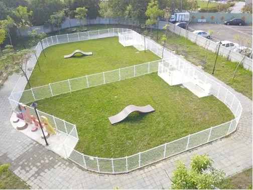 大里毛孩新樂園!永隆寵物公園專區今啟用,佔地500平方公尺、分區超貼心