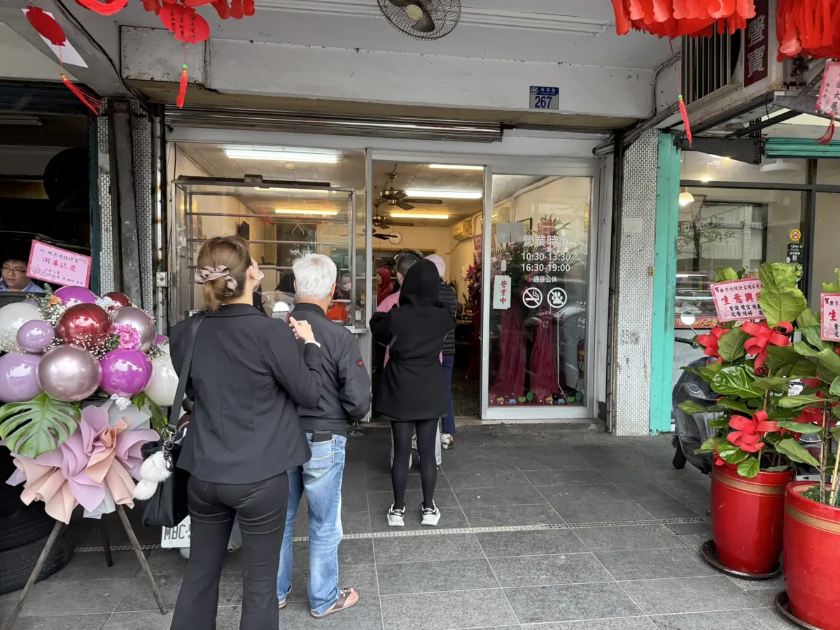 花蓮美食名店「小廣東香酥烤鴨」改名「樂京燒臘便當」全新出發傳承經典美味!