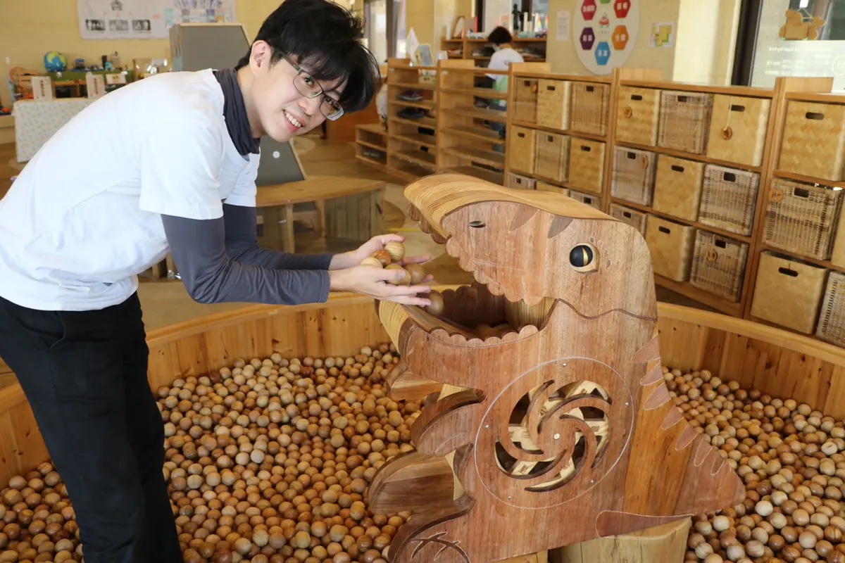 板橋奶爸為愛女做玩具,竟意外打造國際級文創品牌!「上升黑熊」成外交國禮
