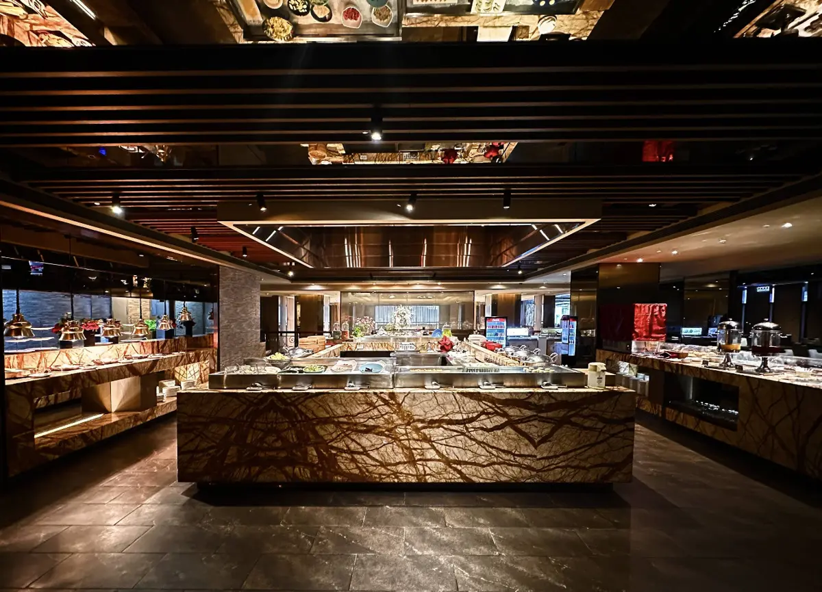 「8584華洋食府桃園店」桃園中式精緻和菜,結合西式自助吧新體驗