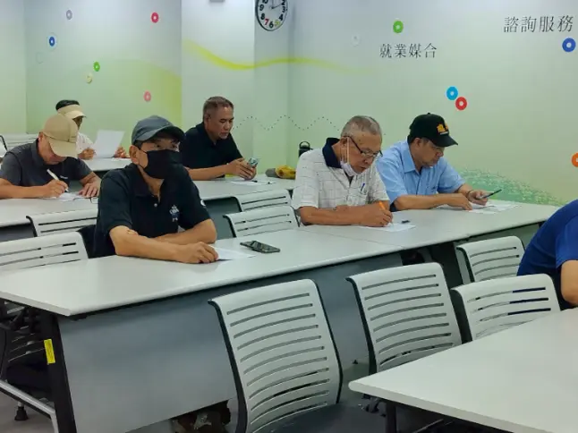 70歲退休廠長變身YouBike調度員!新北銀髮據點助攻再創第二人生
