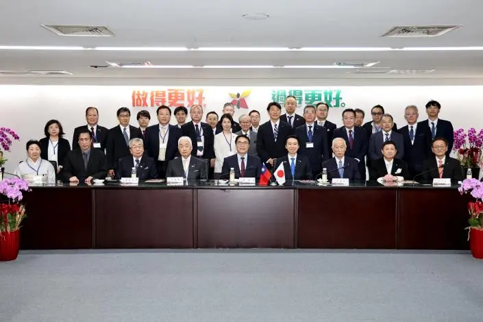 台南新市區「山形路」誕生！黃偉哲贈榮譽市民證，深化台日姊妹市情誼