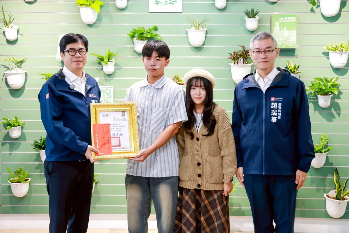 高雄2學生義舉獲市長表揚!大學生勇壓暴徒、國中生暖心護長者感動全城