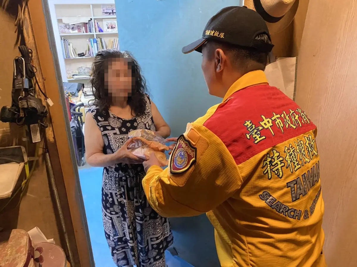 馳援433公里!台中特搜隊挺進花蓮光復災區,漏夜救出11位受困民眾