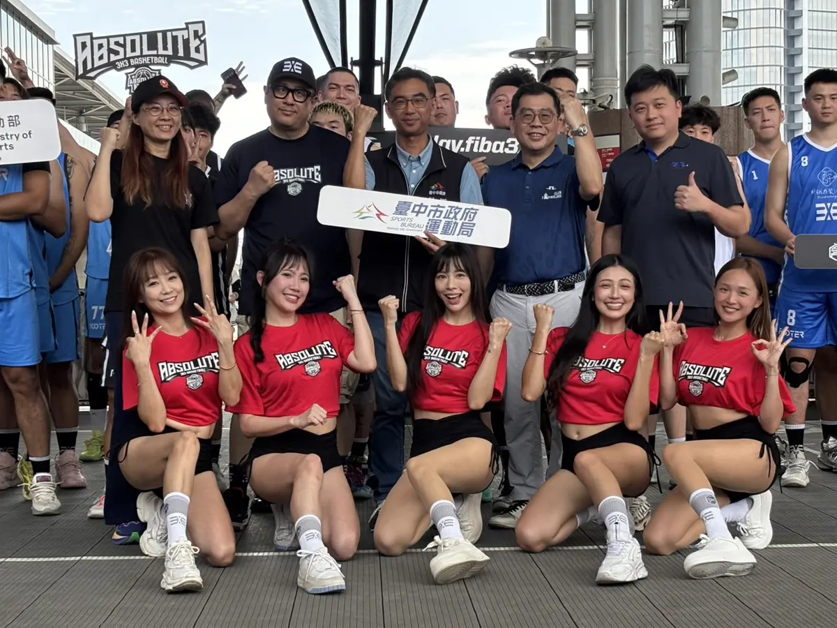 台中車站變身籃球場！全台3x3頂尖對決開打，球迷擠爆大平台
